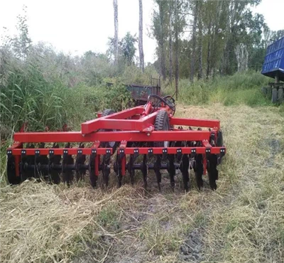 Mașini agricole Grapă cu discuri montată în trei puncte
